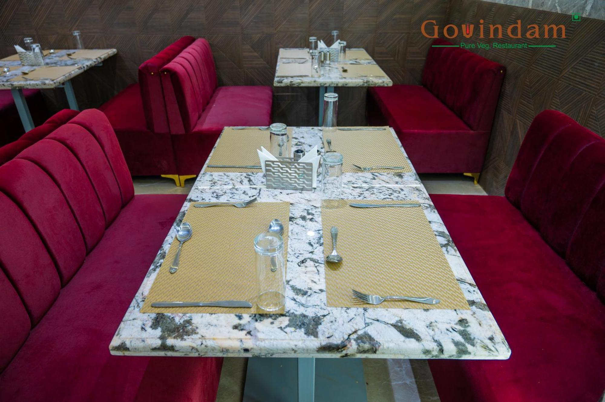 Hotel Golden Petals พาราณสี ภายนอก รูปภาพ